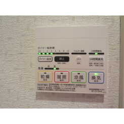 アムール CATSのサムネイル