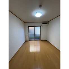 アムール CATSのサムネイル