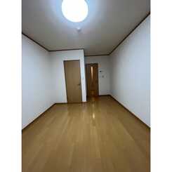 アムール CATSのサムネイル