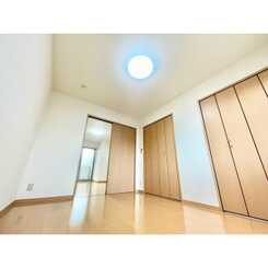 アムール　Lusterのサムネイル