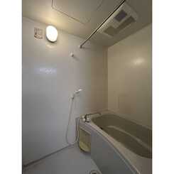 アンプルール ブワ レジェンドのサムネイル