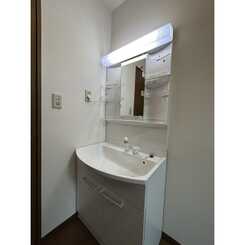 アンプルール ブワ レジェンドのサムネイル