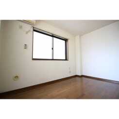 アンプルールフェール 山田のサムネイル