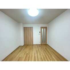 アンプルールフェールシャルマンのサムネイル