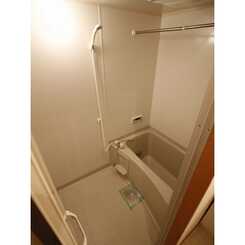 アンプルール 彩華のサムネイル