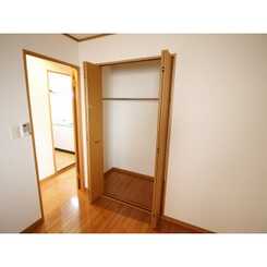 アンプルール 彩華のサムネイル