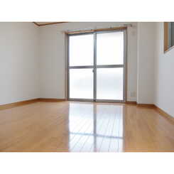 アンプルール 彩華のサムネイル