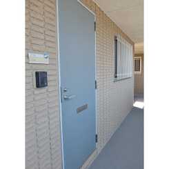 アンプルール 彩華のサムネイル