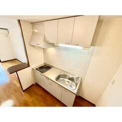 アンプルール クラージュヴィーヴルのサムネイル