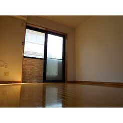 アンプルール クラージュ 逗子Aのサムネイル