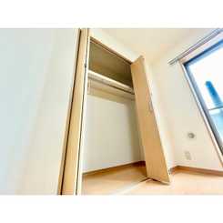 ｱﾝﾌﾟﾙｰﾙ ｸﾗｰｼﾞｭ コリーヌシャンⅠのサムネイル