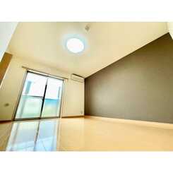 ｱﾝﾌﾟﾙｰﾙ ｸﾗｰｼﾞｭ コリーヌシャンⅠのサムネイル