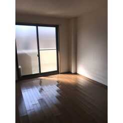 アンプルール フェール ロワイヤルのサムネイル