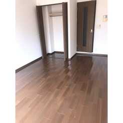 アンプルール フェール ロワイヤルのサムネイル