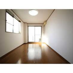 アンプルールフェールイル・ヴィラージュのサムネイル