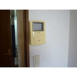 アンプルール フェール 横浜子安台のサムネイル