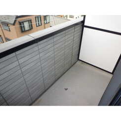 アンプルール フェール 横浜子安台のサムネイル