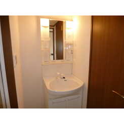 アンプルール フェール K.Yuのサムネイル