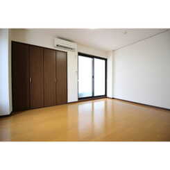 アンプルール フェール ドゥ イズミのサムネイル