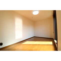 アンプルール ブワ 下梅屋のサムネイル