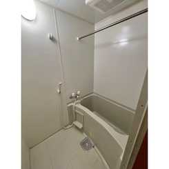 アンプルール ブワ 横須賀中央のサムネイル