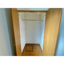 アンプルール ブワ 横須賀中央のサムネイル