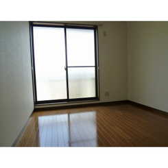 プレジール 門前　のサムネイル