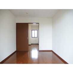 プレジール Rのサムネイル