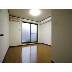 プレジール 浦和のサムネイル