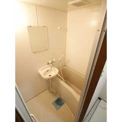 プレジール 浦和のサムネイル