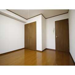 プレジール 浦和のサムネイル