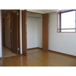 アンプルールベトン ラ・プティールのサムネイル