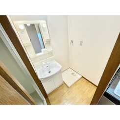 アンプルール モンターニュのサムネイル