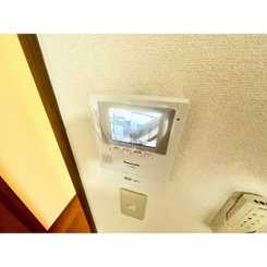アンプルール モンターニュのサムネイル