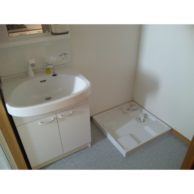 サンフレンド松本 三鷹の物件画像