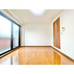 アンプルール フェール 上永谷のサムネイル