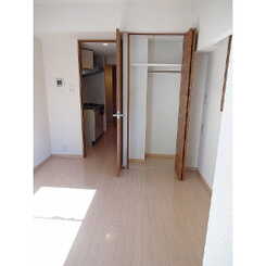 プレール・ドゥーク西大島駅前のサムネイル