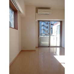 プレール・ドゥーク西大島駅前のサムネイル