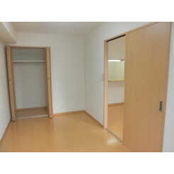 アムールリベルテ鴻池のサムネイル