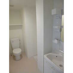 プレール・ドゥーク板橋区役所前のサムネイル