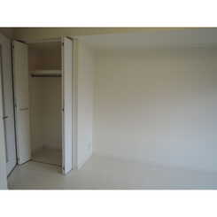 プレール・ドゥーク板橋区役所前のサムネイル