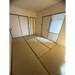 ビューラー丸山のサムネイル