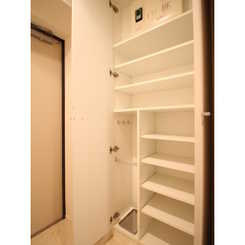 プレール・ドゥーク日本橋のサムネイル