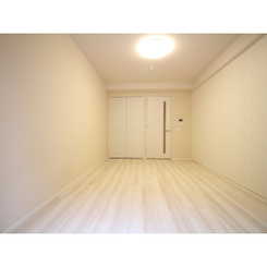 プレール・ドゥーク日本橋のサムネイル