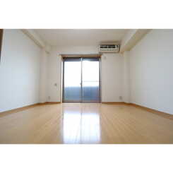 アンプルールフェール平野のサムネイル