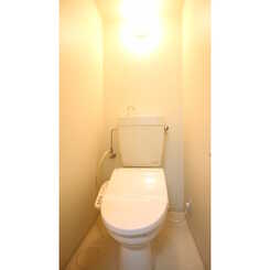 パレス泉のサムネイル