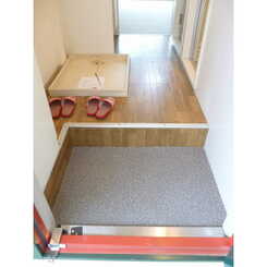 パレス泉のサムネイル