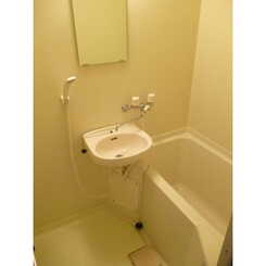 パレス泉のサムネイル