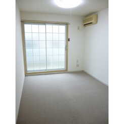 パレス泉のサムネイル