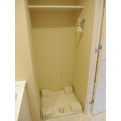 プレール・ドゥーク中野江原町のサムネイル